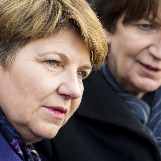 Viola Amherd et Brigitte Hauser-Süess, en 2018, à Sion, après son élection au Conseil Fédéral.