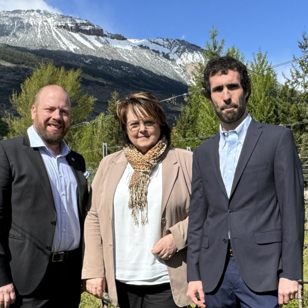 De gauche à droite: Jonas Ettlin, Fabienne Bruttin et Olivier Roten qui déclare: «Je reste persuadé que Vinea sortira grandie de cette période compliquée.»