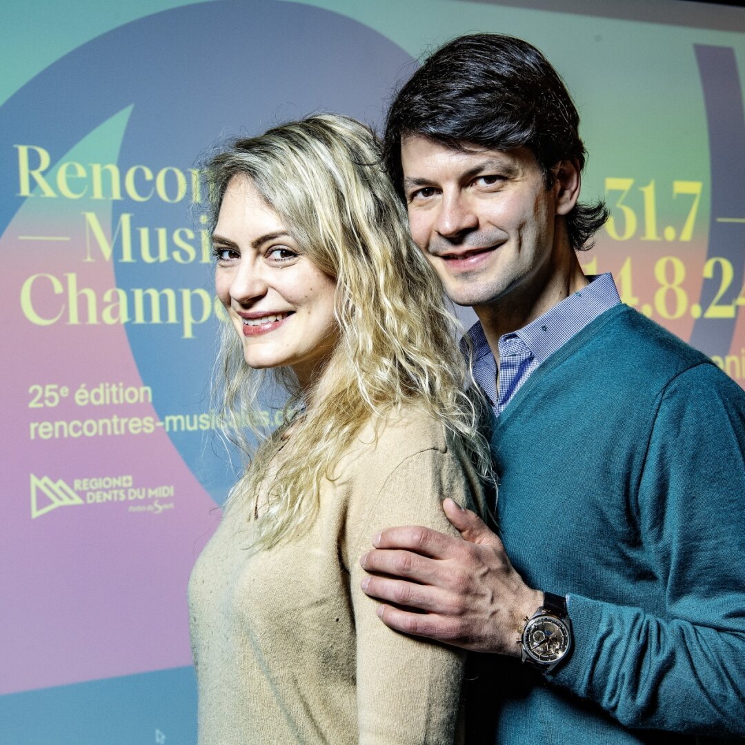 La pianiste Béatrice Berrut et le patineur Stéphane Lambiel, complices lors de la présentation de leur spectacle de danse sur glace.