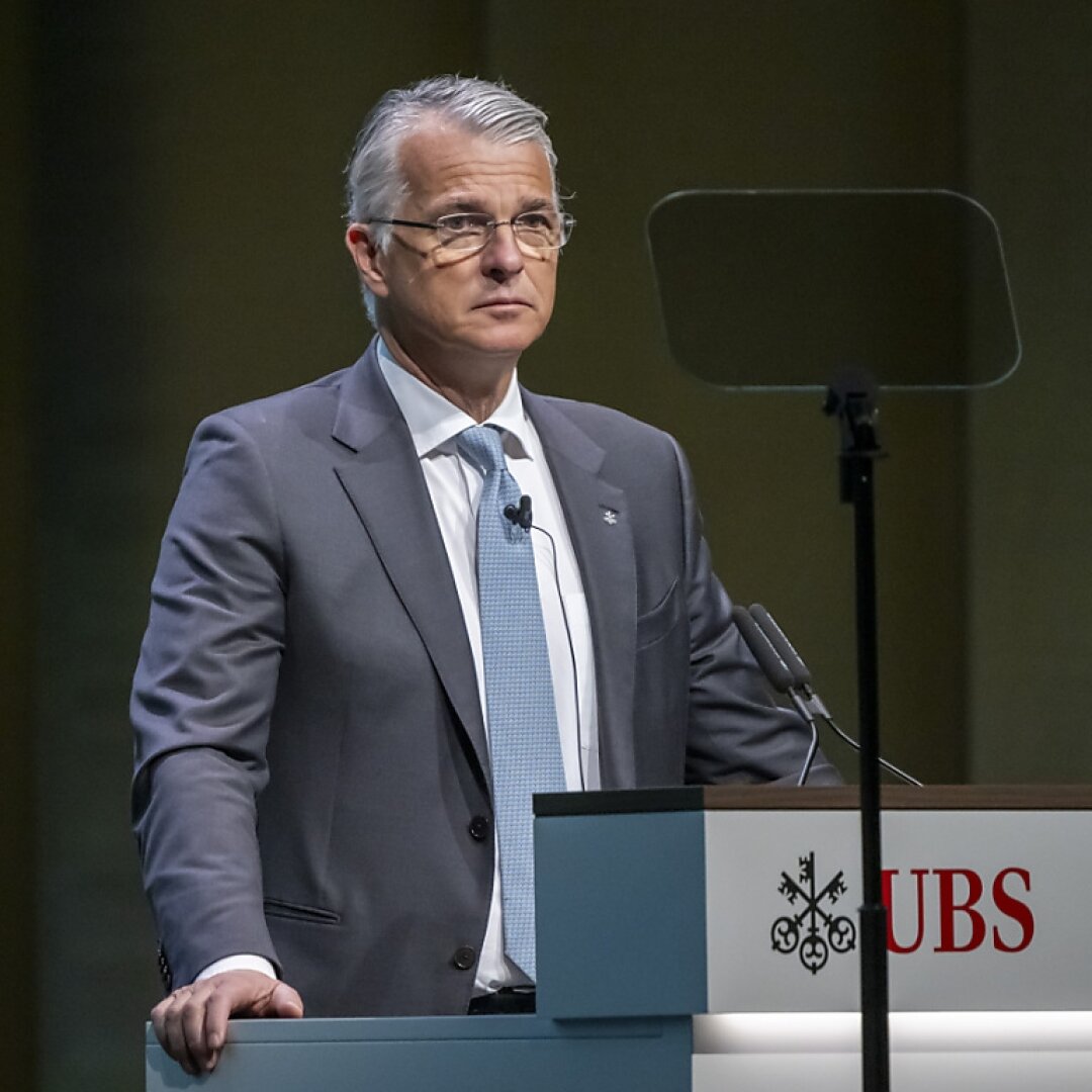 Sergio Ermotti, directeur général d'UBS, devant l'assemblée générale du groupe à Bâle ce mercredi 24 avril 2024. (archive)