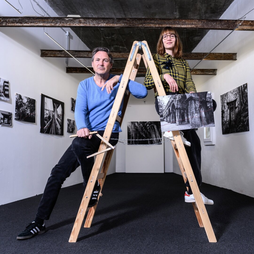Olivier Maire et Héloïse Maret au cœur de la nouvelle galerie Photon54 aménagée à Bramois.