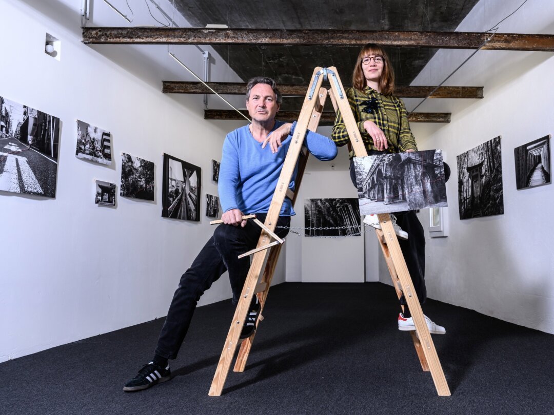 Olivier Maire et Héloïse Maret au cœur de la nouvelle galerie Photon54 aménagée à Bramois.