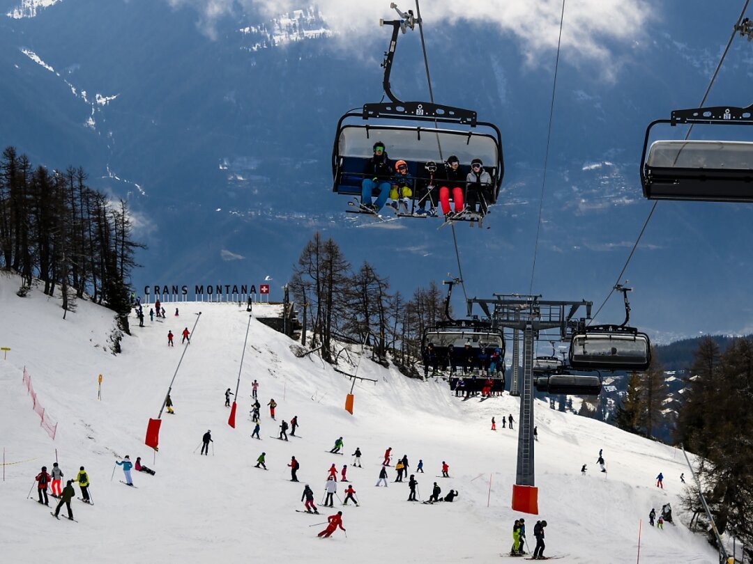Les grandes régions de ski comme le Valais et les Grisons ont enregistré des résultats supérieurs à l'année passée (archives).