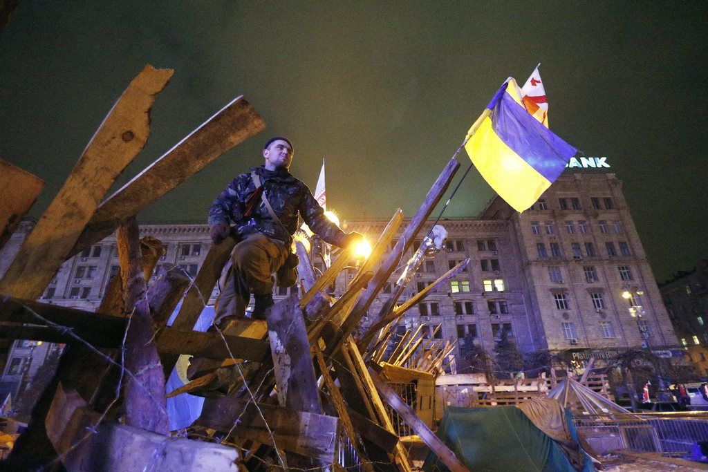 La police anti-émeute avait dispersé de manière violente une manifestation sur cette place centrale de Kiev, faisant des dizaines de blessés dont de nombreux étudiants.