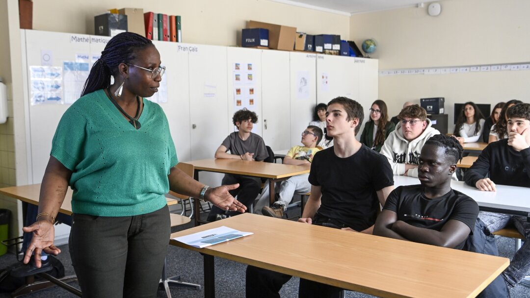«Maman, je peux devenir blanc?»: à Sierre, un témoignage pour sensibiliser des élèves au racisme