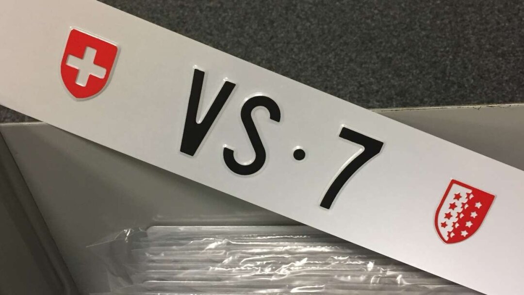 VS 9: la dernière plaque valaisanne à un chiffre mise aux enchères