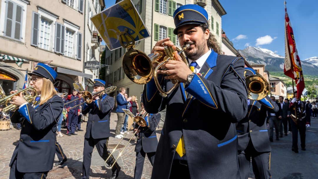 Fanfares libérales radicales du centre: 2 jours, 900 musiciens et 100 ans pour la Liberté de Salins. Notre galerie