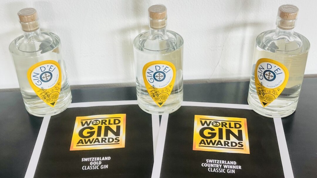 Le gin valaisan Gin d’Ei reçoit une médaille d’or aux World Gin Awards 2025