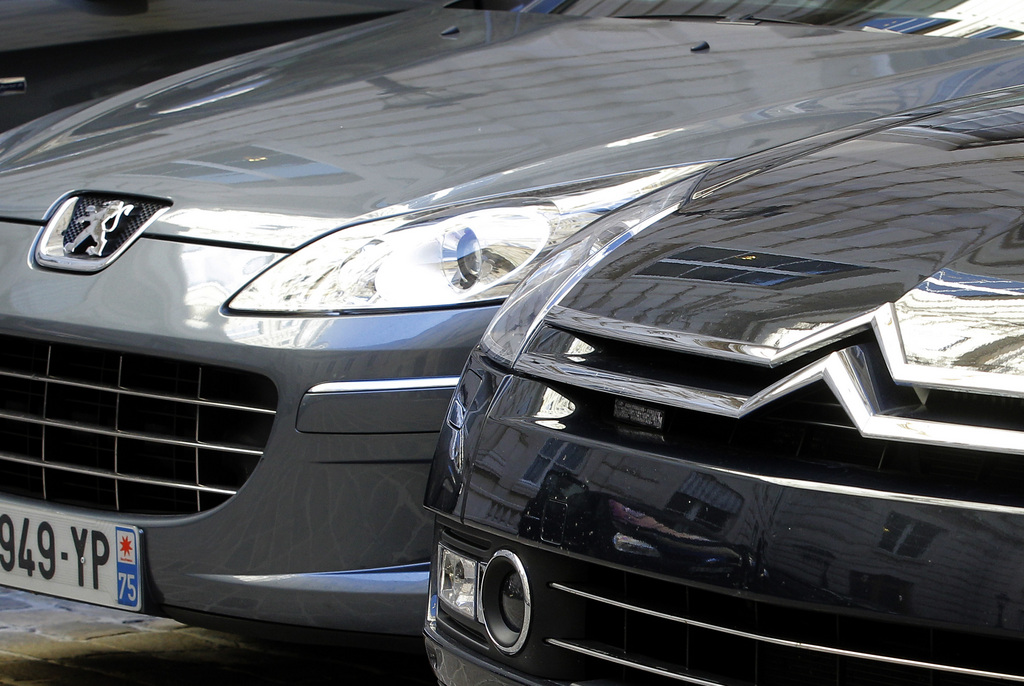 En 2012, le numéro un automobile français avait déjà vu ses ventes s'effondrer de 16,5% sur un an.