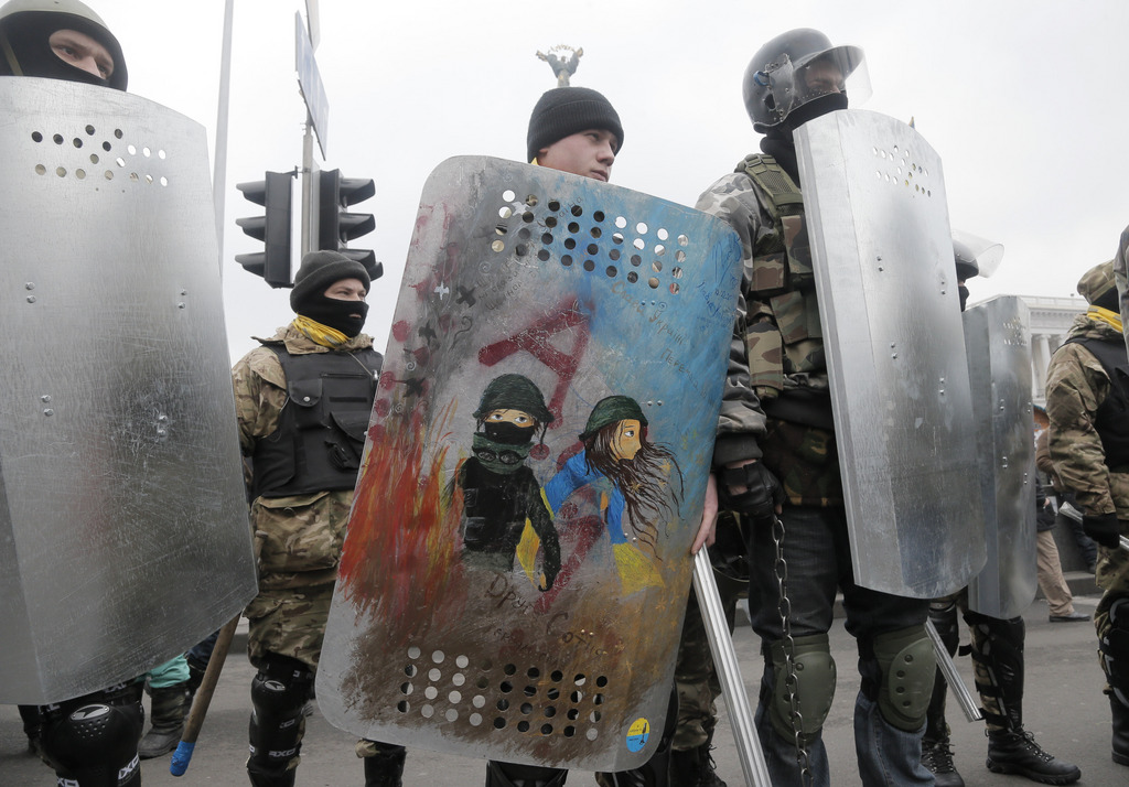 Bien que sortis de prison, les opposants ukrainiens sont assignés à résidence et menacées de prison. 