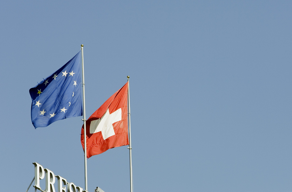 Les ministres des finances de l'Union européenne (UE) devraient adopter ce vendredi à Luxembourg une déclaration commune mettant fin à des années de tensions avec la Suisse sur la fiscalité.