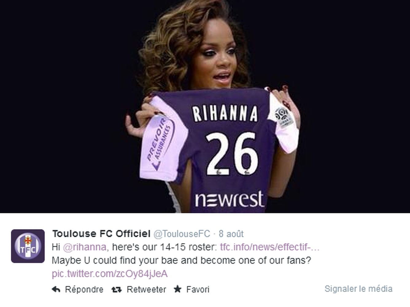 Le club de Toulouse a fait un montage avec la chanteuse et leur nouveau maillot.
