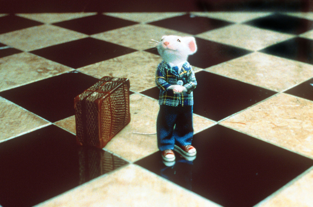 Le film "Stuart Little" sorti en 1999, renfermait un tableau précieux dans ses décors sans le savoir. 