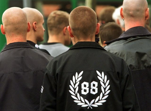 Dans le cadre d'une série de crimes néonazis commis en Allemagne, une piste mène en Suisse.