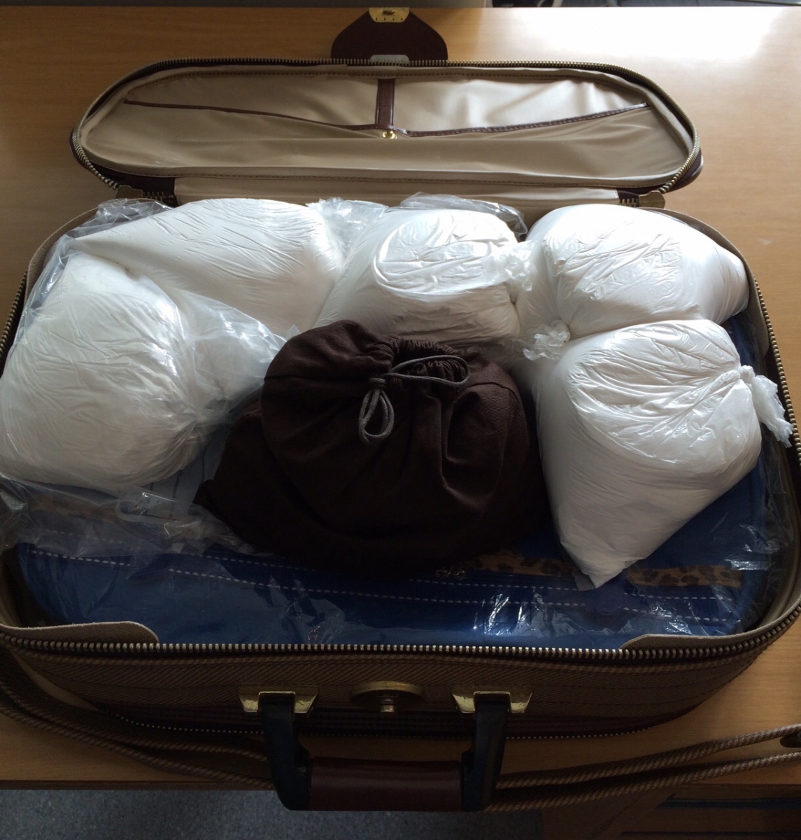 5,6 kilos de cocaïne retrouvés à Genève, au domicile du dealer.