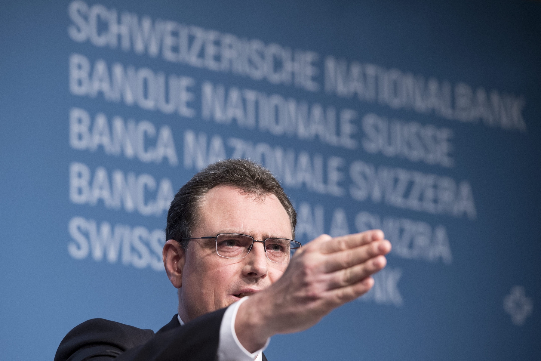 Le président de la Banque nationale suisse, Thomas Jordan, s'est dit impressionné par la capacité dont les entreprises ont fait preuve pour s'adapter au franc fort.