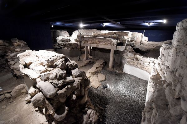 Les vestiges romains sous l'église seront détaillés en fin de semaine.
  