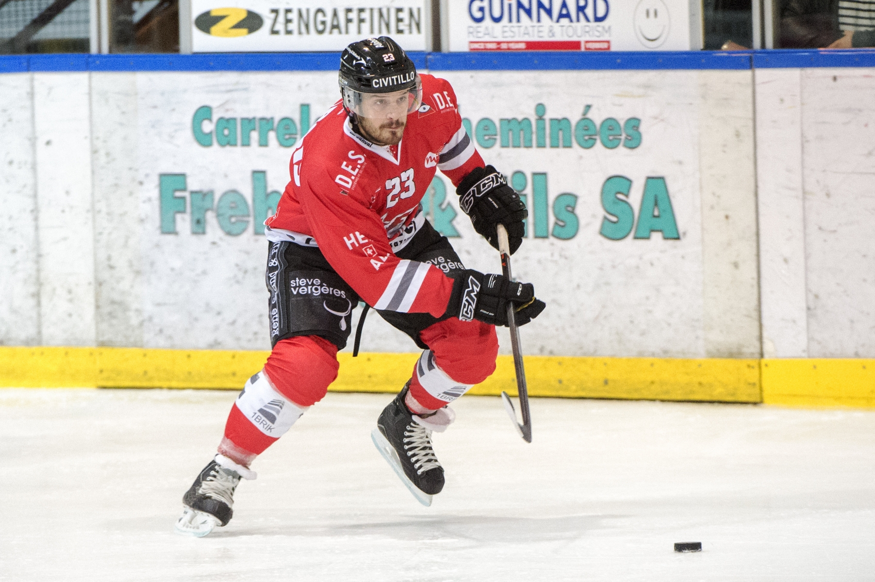 Martigny le, 11 sept. 2015 : HC Red Ice face au EHC Olten.  Michael Zanatta ( Red Ice ).©Sacha Bittel/Le Nouvelliste