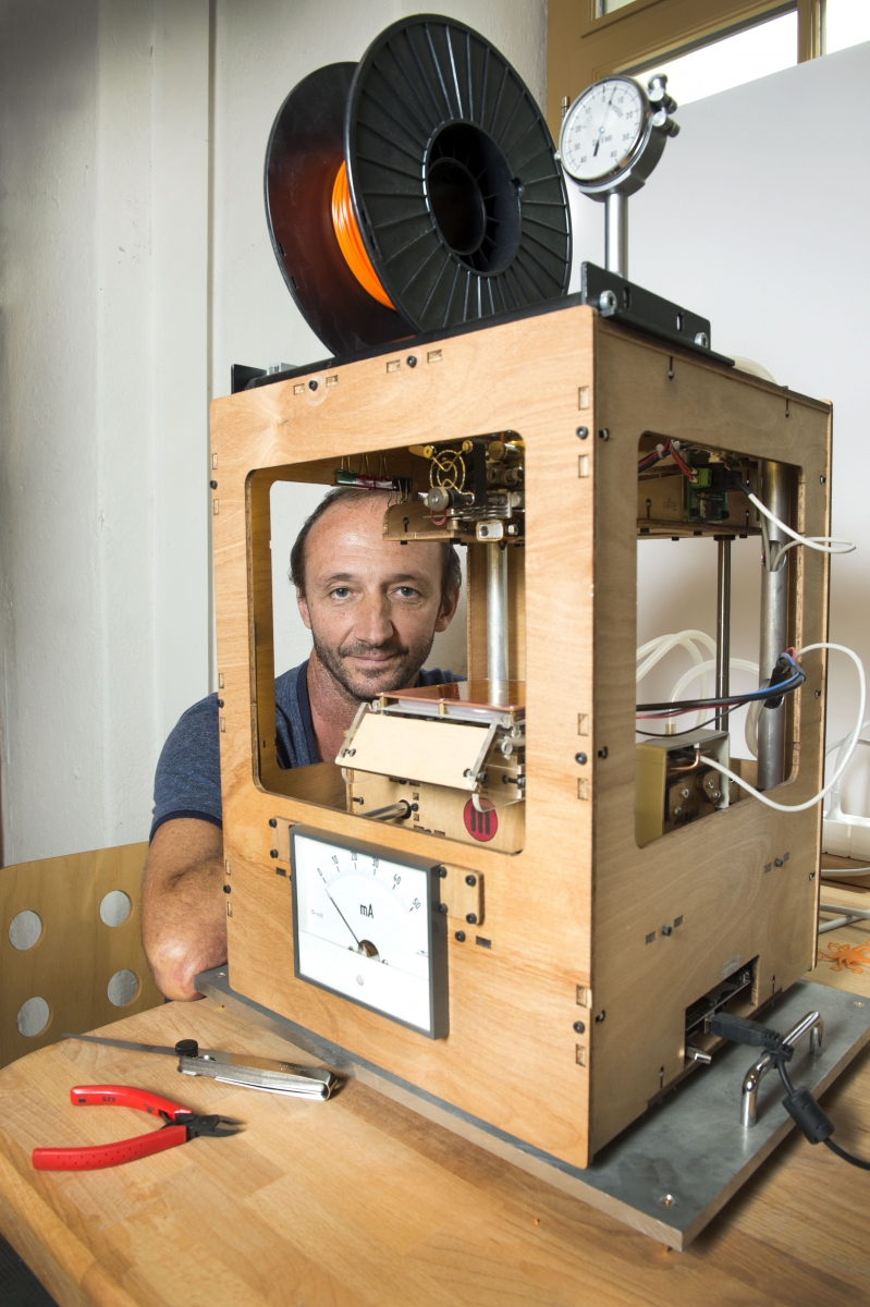 Sierre - 18 septembre 2015 - ECAV - Marcel Bétrisey, assistant technique à l'ECAV. photo: Sabine Papilloud