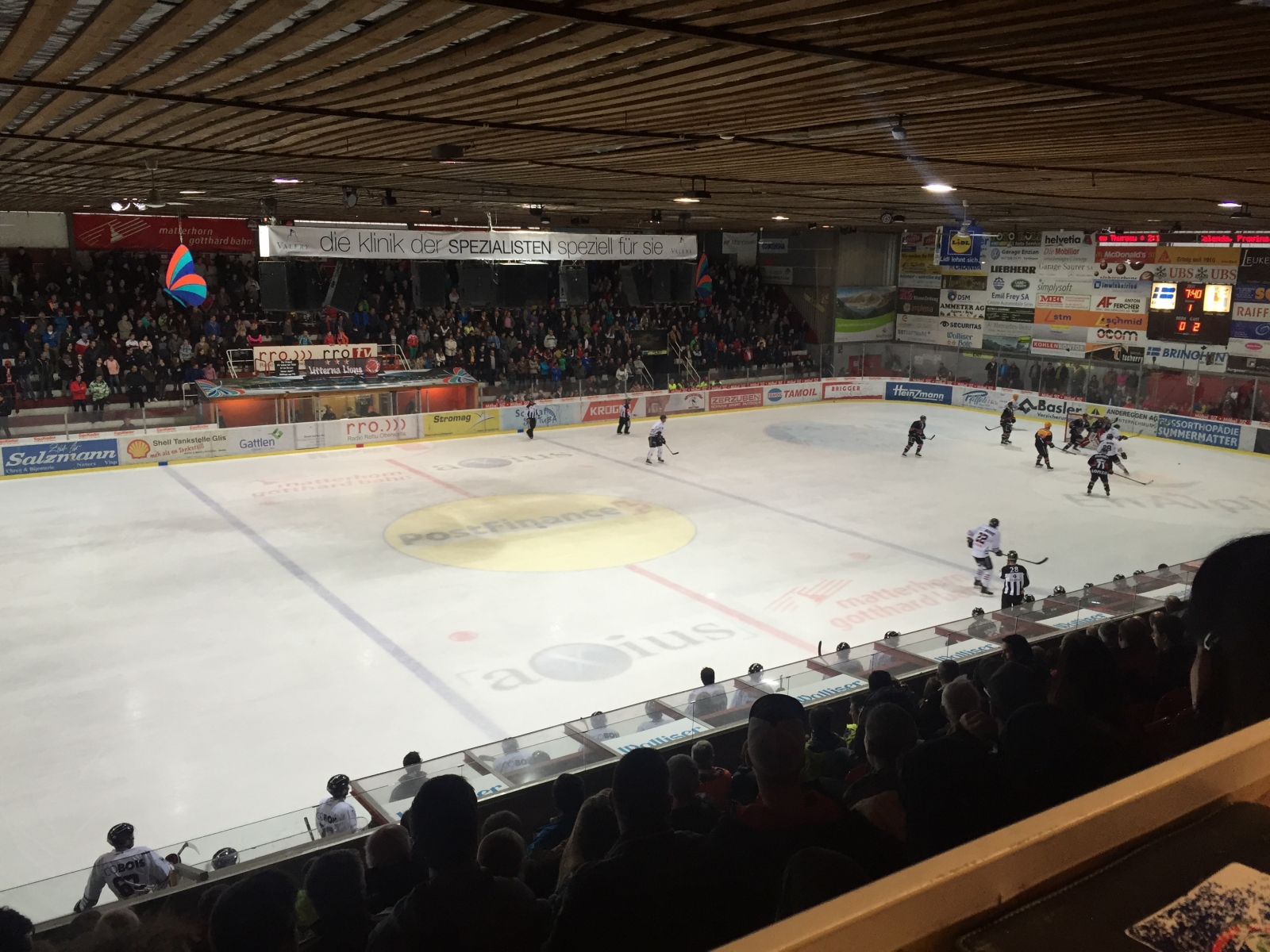 Un derby totalement fou entre Viège et Red Ice à la Litternahalle.