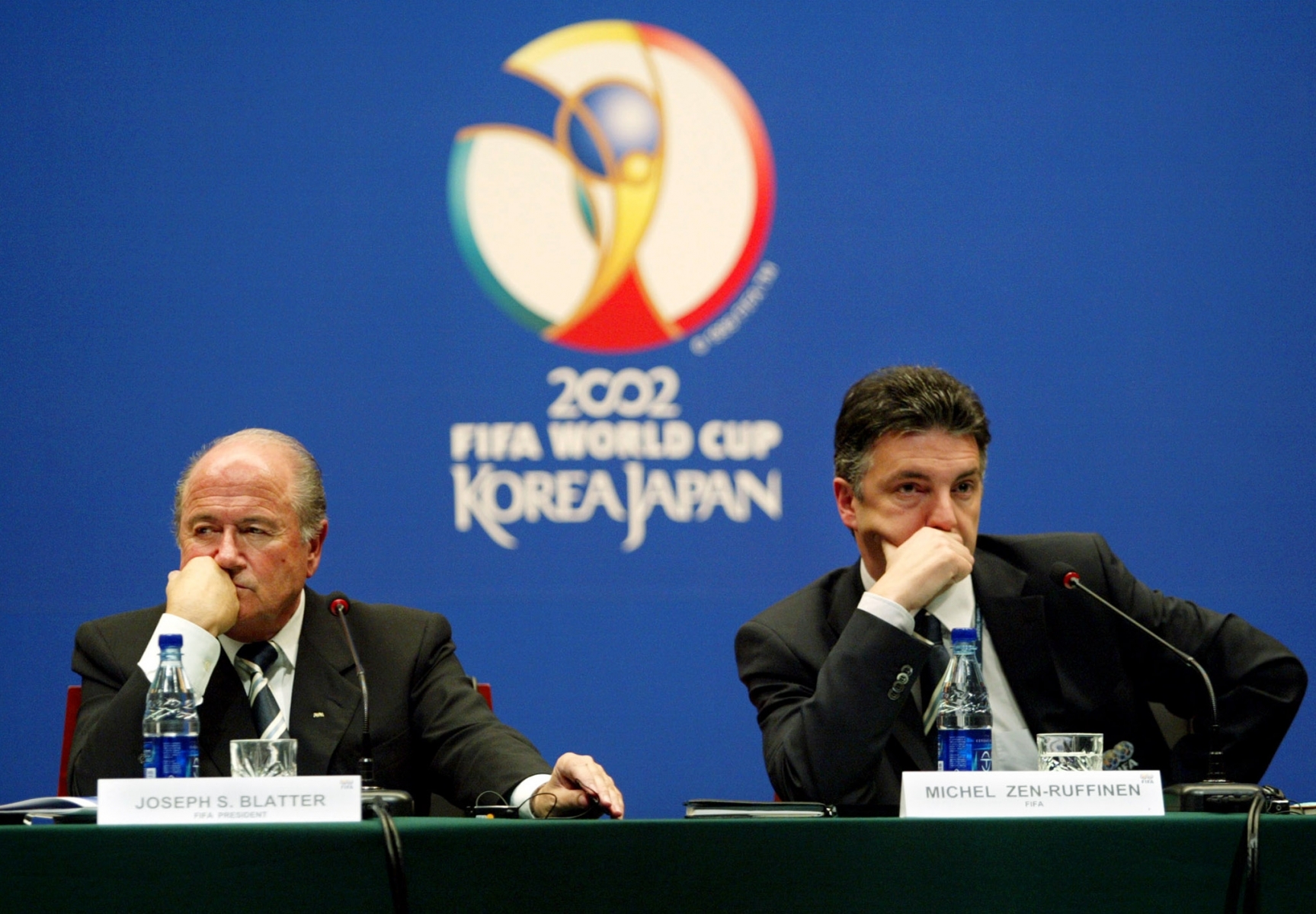 FIFA PRESIDENT SEPP BLATTER AND FIFA GENERAL SECRETARY MICHEL ZEN

RUFFINEN LISTEN DURING A NEWS CONFERENCE IN SEOUL.



 

FIFA President Sepp Blatter (L) and FIFA General Secretary Michel

Zen-Ruffinen attend a press conference following a meeting of the FIFA

Executive Committee in Seoul, South Korea May 26, 2002. Blatter looks

set to be re-elected FIFA president for a second four-year term on

Wednesday by between 40 and 50 votes - and possibly more. Despite

facing criminal charges of corruption in the Swiss courts and

allegations of financial mismanagement during his first four years as

president, Blatter has arrived in Asia full of confidence about the

outcome of the vote by FIFA's 204 member associations at their Congress

in Seoul. REUTERS/Shaun BestZEN RUFFINEN SPORT SOCCER WORLD