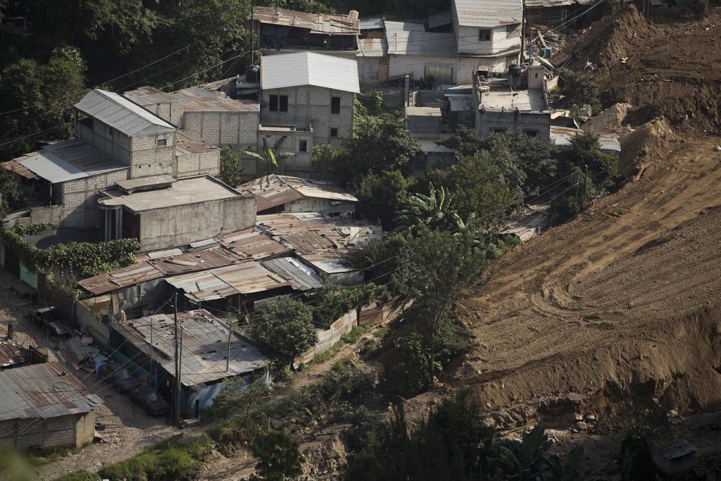 Plus de 370 personnes sont toujours portées disparues à la suite du glissement de terrain.