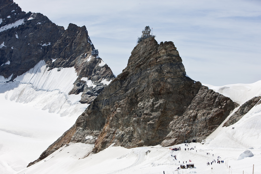 La station météo du Jungfraujoch se situe à 3580 mètres.