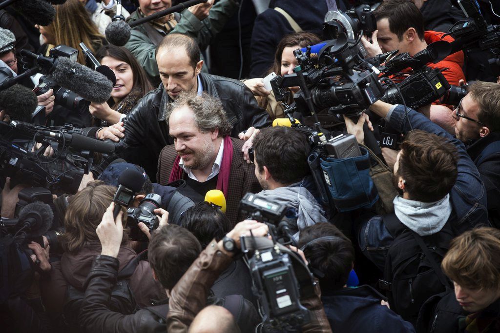  Le vrai Prix Goncourt avait récemment aussi été attribué à Paris à Mathias Enard.