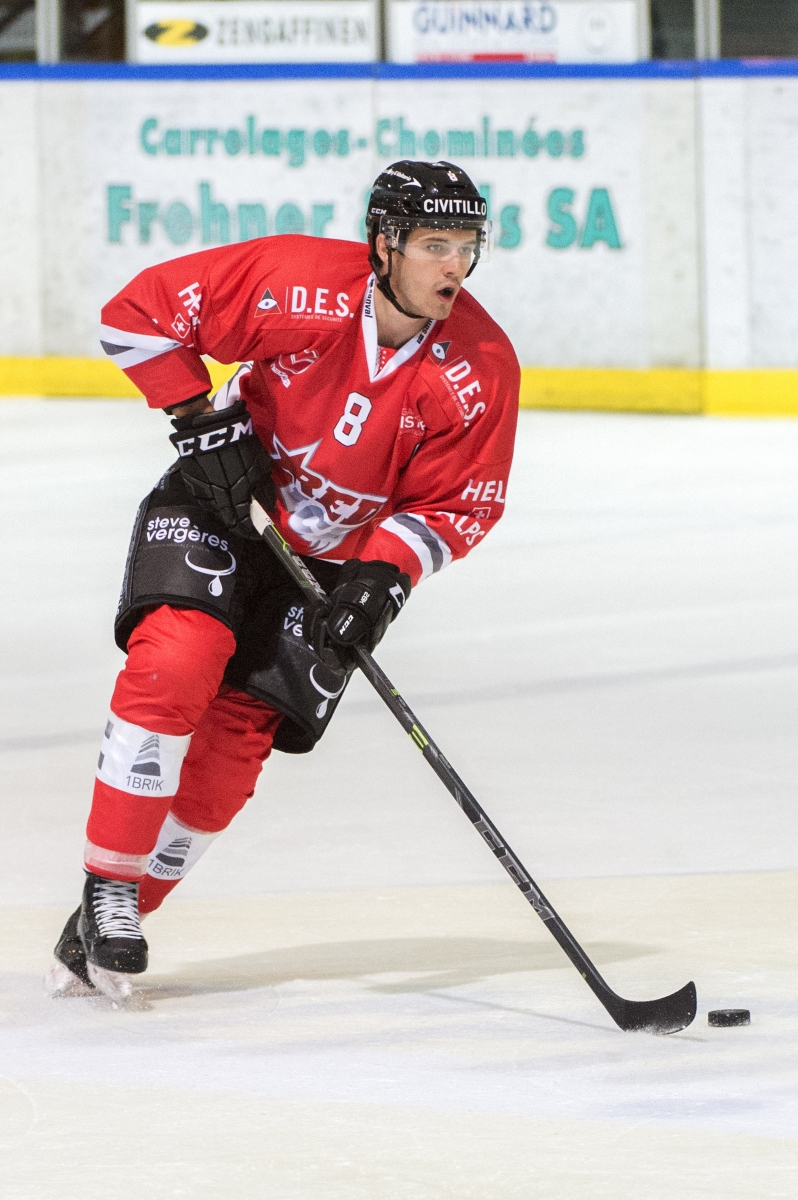 Martigny, le 11 septembre 2015



HC Red Ice face au EHC Olten. Valentin Borlat (Red Ice)



Sacha Bittel/Le Nouvelliste