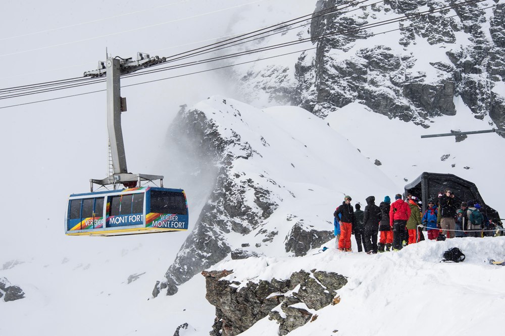La coulée a atteint une piste de ski dans le secteur des Gentianes - La Chaux