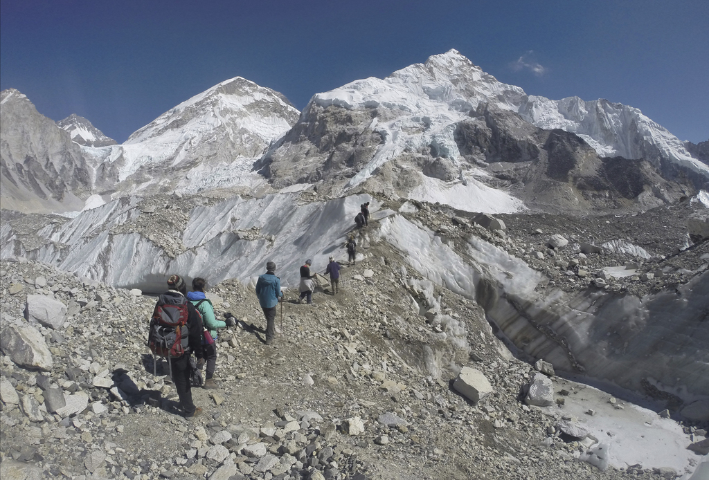 Les alpinistes ont chuté dans une crevasse du Shisha Pangma, un sommet de l'Himalaya d'environ 8000 mètres. (Illustration)