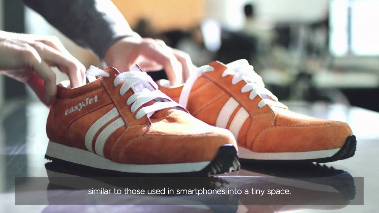 Les Sneakairs sont équipées de capteurs qui vous permettent de retrouver votre chemin sans consulter de plan ni de GPS.