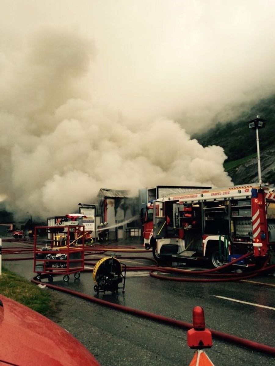 Le bâtiment a été totalement détruit par les flammes.