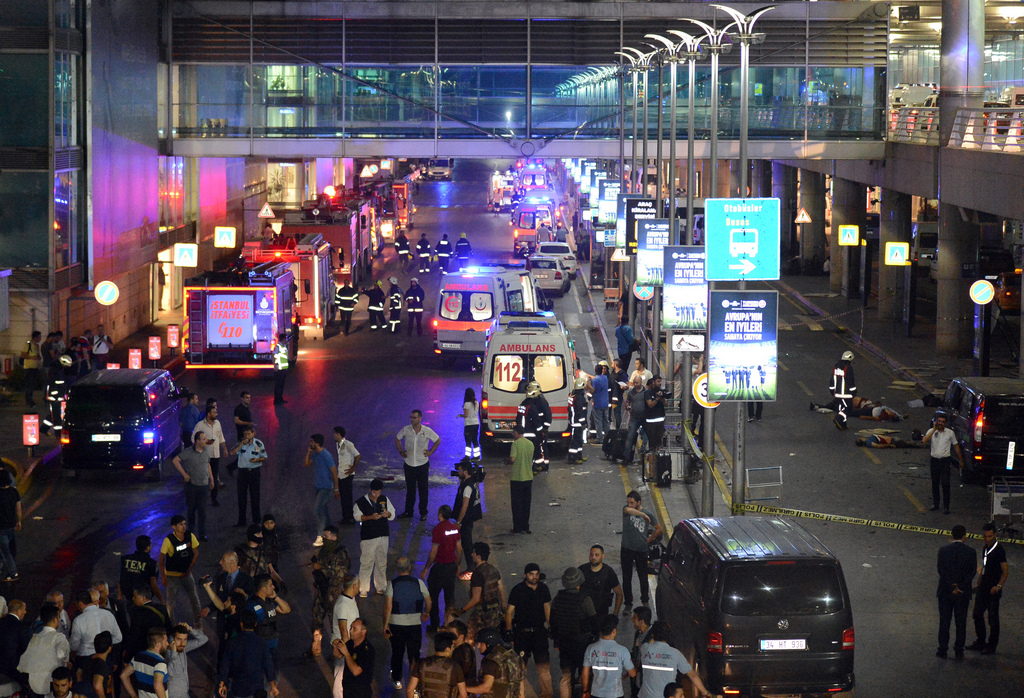 L'aéroport d'Istanbul a été le terrain, mercredi, d'un tripe attentat-suicide. 
