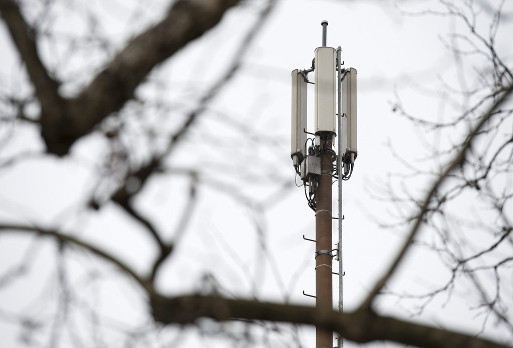 Les appareils en question sont capables d'intercepter des communications entre les téléphones et les antennes relais. (Illustration)