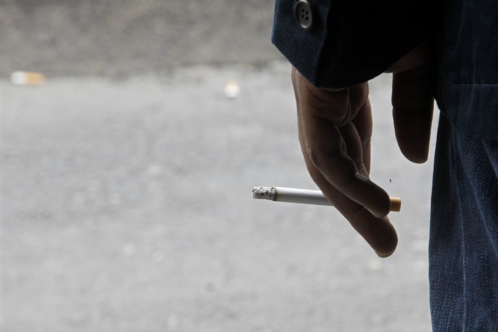 La CIMO souhaiterait imposer à ses employés le pointage des pauses cigarette. 