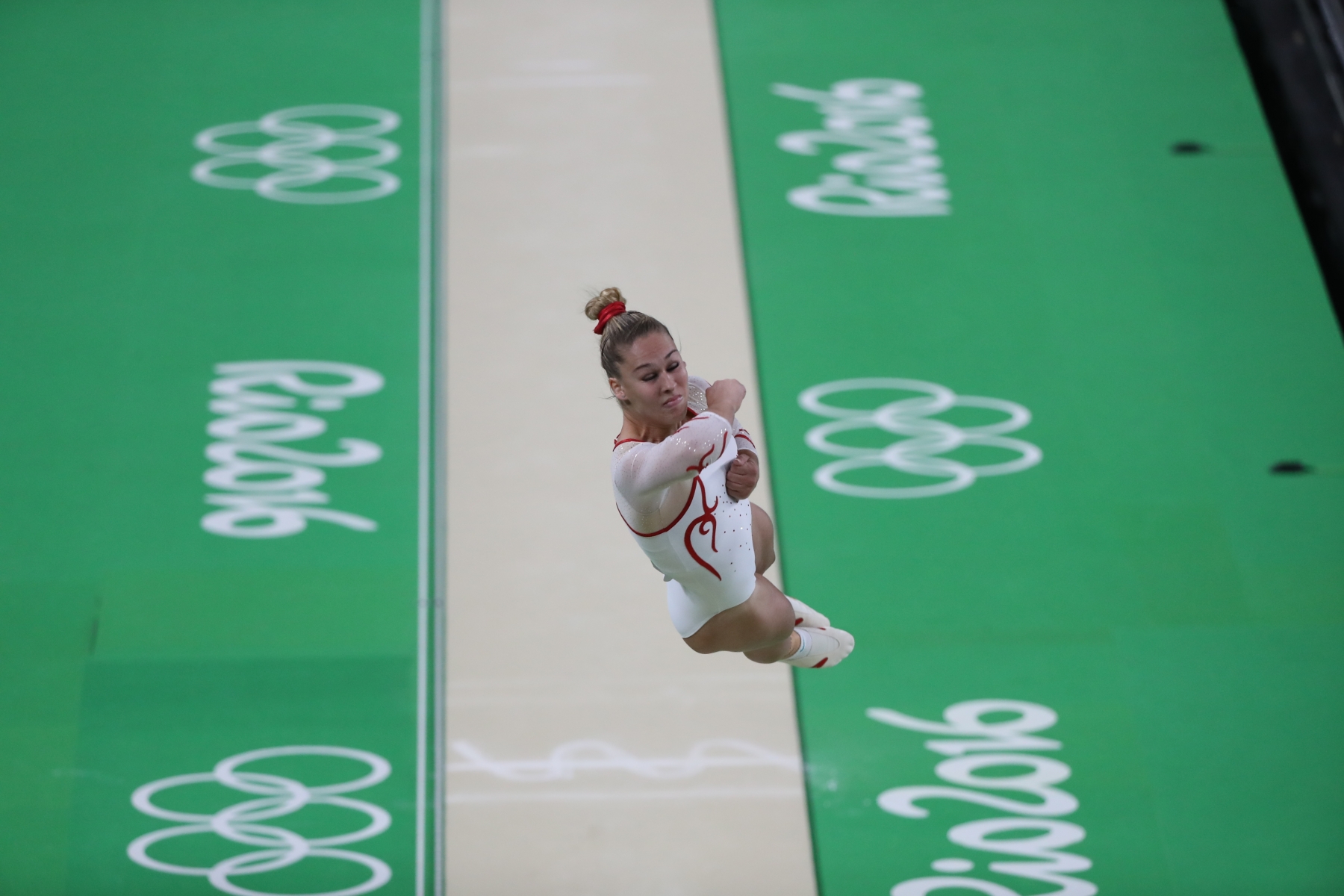 Giulia Steingruber of Switzerland in action during the women's individual all-around qualification of the Rio 2016 Olympic Games Artistic Gymnastics events at the Rio Olympic Arena in Barra da Tijuca, Rio de Janeiro, Brazil, 07 August 2016. (EPA/HOW HWEE YOUNG) BRAZIL RIO 2016 OLYMPIC GAMES