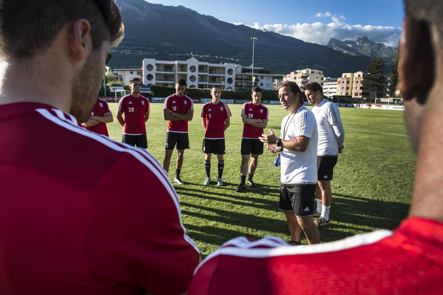 Conthey- 12 août 2016 - Stade des Fougères - entrainement du FC Conthey, entraineur Joël Berthousoz. Photo: Sabine Papilloud CONTHEY3