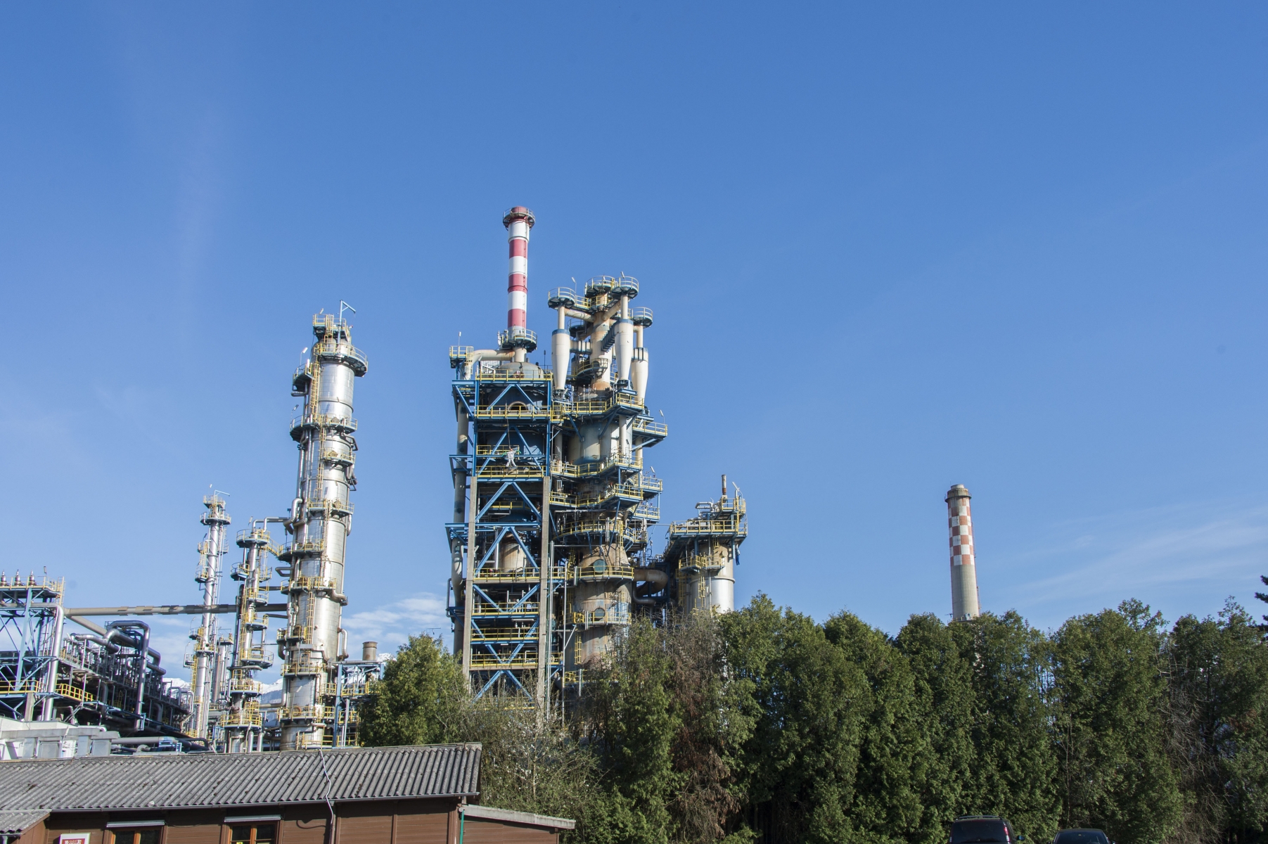 Le site de la raffinerie de Collombey est à vendre depuis qu'elle a cessé ses activités en janvier 2015. 