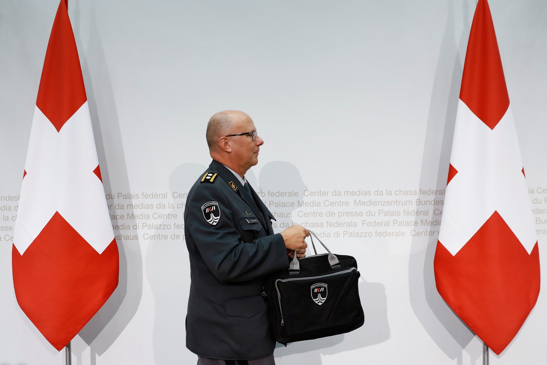 Philippe Rebordf quitte son poste de chef de l'armée suisse.