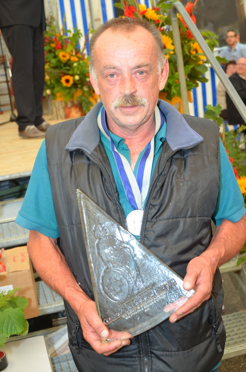 Le fromager Max Willisch, heureux de sa victoire