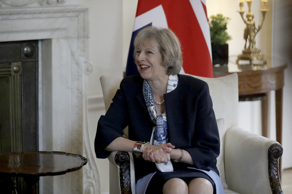 Le Royaume-Uni activera l'article 50 du Traité de Lisbonne, pour déclencher la procédure de divorce avec l'Union européenne, "avant fin mars" 2017, a annoncé dimanche la Première ministre Theresa May. 