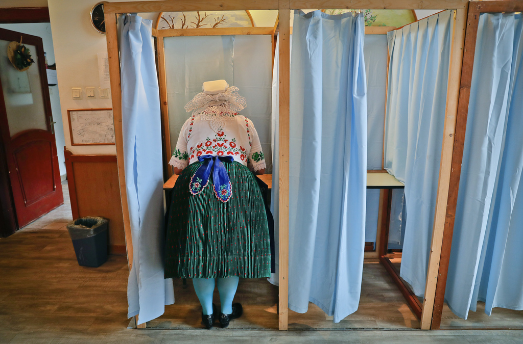 La population hongroise ne s'est pas déplacée en masse pour voter ce dimanche.