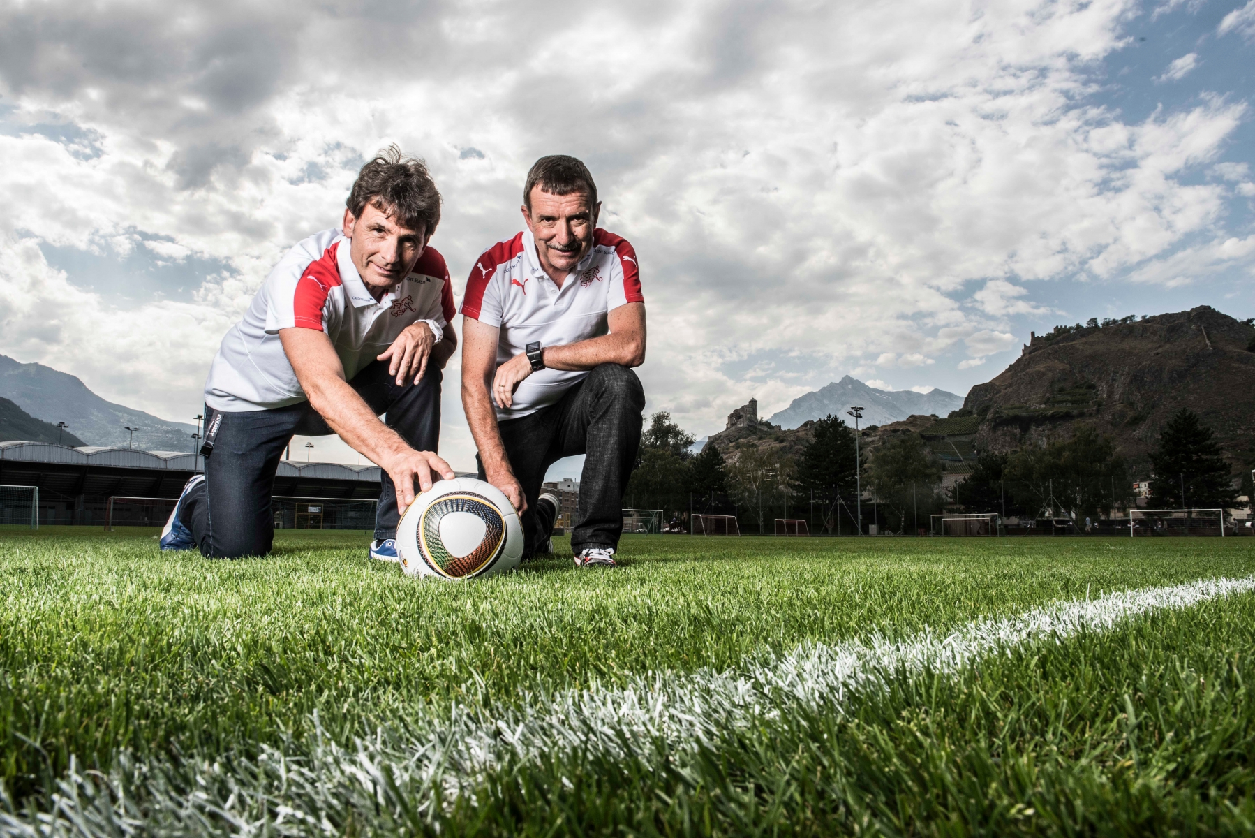 Nicolas Mathieu et Pierre Etienne Fournier, deux médecins valaisans qui rejoignent le staff de l'équipe de football Suisse.



Louis Dasselborne/Le Nouvelliste