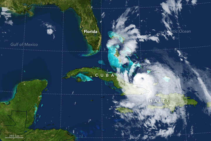 L'ouragan, qui a ravagé les Caraïbes, arrive en Floride.