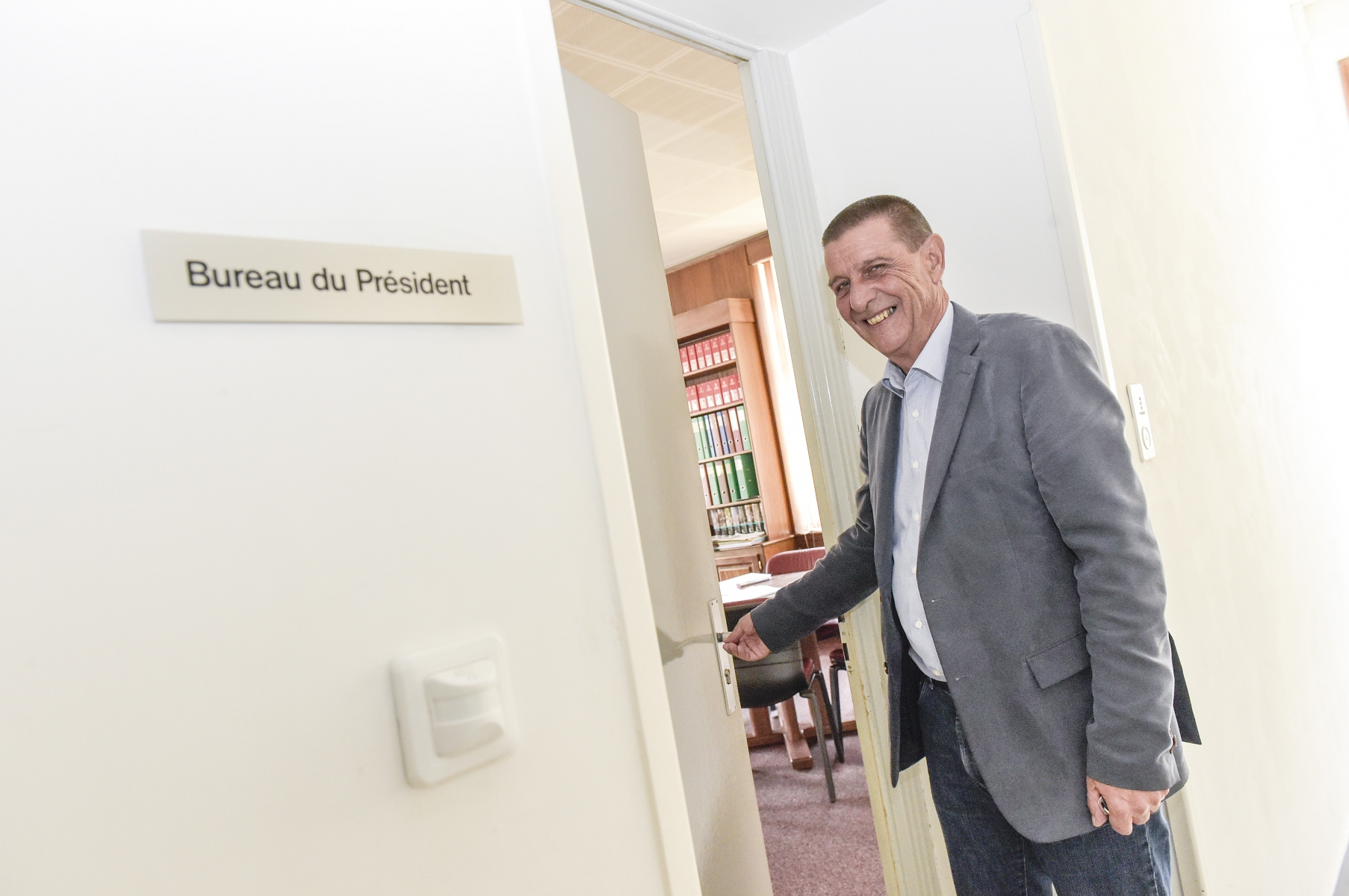 Reynold Rinaldi pourra conserver durant quatre ans supplémentaires les clés du bureau du président de la commune de Vouvry.