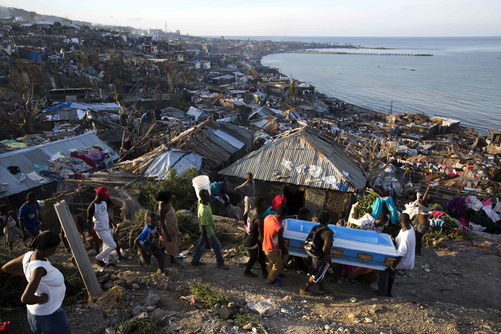 L'ouragan Matthew a touché les Caraïbes en octobre. Les pertes économiques se chiffrent à 8 milliards de dollars, 4 milliards étant assurés. Au total, 733 personnes sont mortes, la plupart en Haïti.