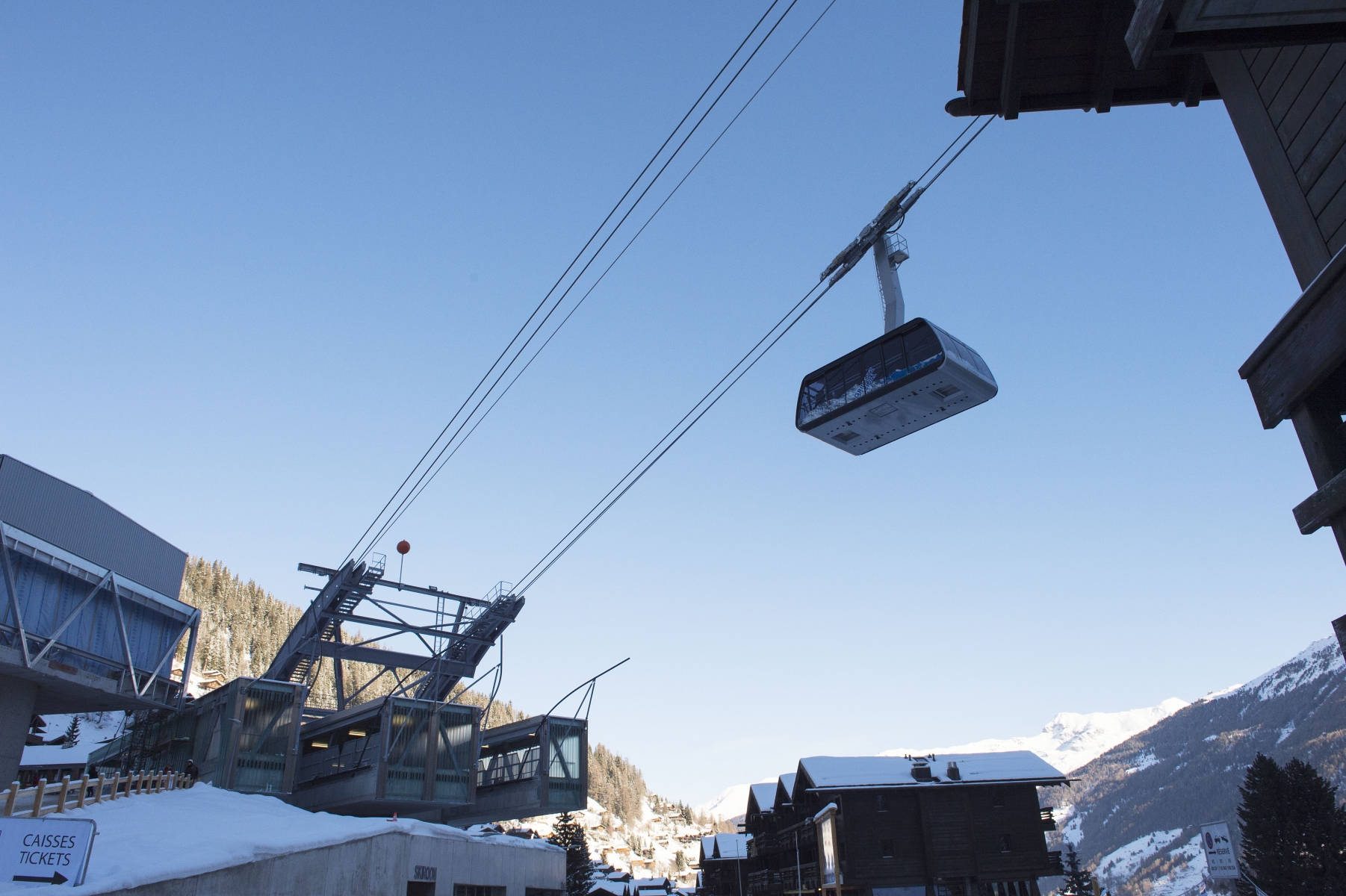 Deux heures de panne ont paralysé les installations de Grimentz et Zinal qui mènent à Sorebois, ce mardi matin. 