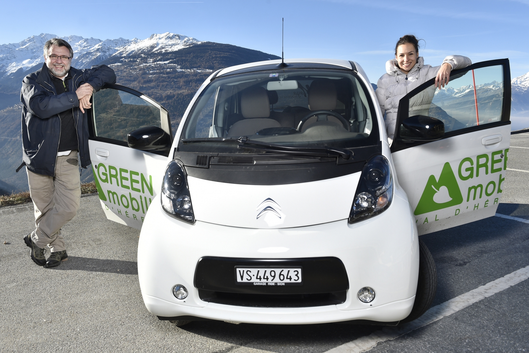 Louis et Lisa Papadopoulos ont été primé pour leur projet de mobilité verte.