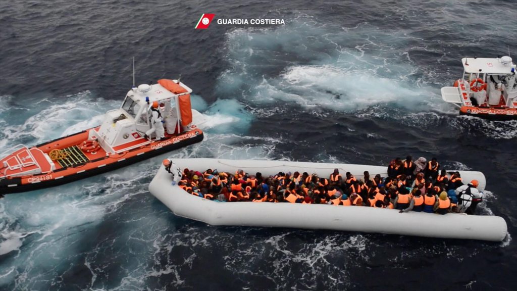 Les bateaux de migrants ne sont pas découragés par l'hiver. 